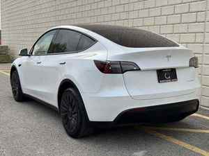 LIMPIO 2023 T e s l a Mo del Y AWD de largo alcance - Product Image 3