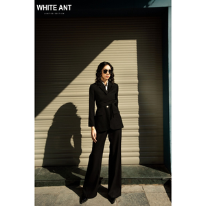 Blazer de style féminin femme noir et blanc Phedra Wrap Vest Blazer tissu écologique vêtements pour femmes ensemble 2 pièces du Vietnam - Product Image 1