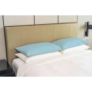 Taie d'oreiller de luxe bleue en polycoton 50x70cm pour hôtel, durable, rectangulaire, motif uni tissé pour usage domestique - Product Image 4