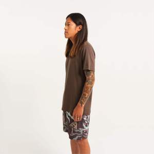 เสื้อยืดผู้ชายแบบรัดรูปแห้งเร็วสำหรับผู้ใหญ่ผลิตจากโรงงาน - Product Image 3