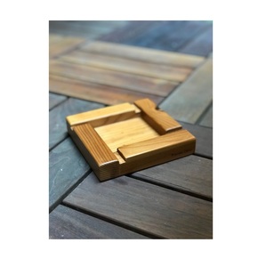 Cenicero Cuadrado de Madera Estilo Americano de Primera Calidad con Construcción Resistente, Tamaño Personalizado para Bares, Hoteles, Cafeterías, Hogar y Balcones - Product Image 1