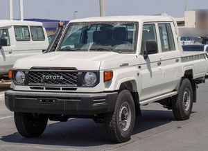 Toyota Land Cruiser VDJ79 4.5L Usada, Camioneta Blindada, Transmisión Manual, Interior Oscuro, Turbo, Tracción Delantera, Envío Global Disponible - Product Image 4