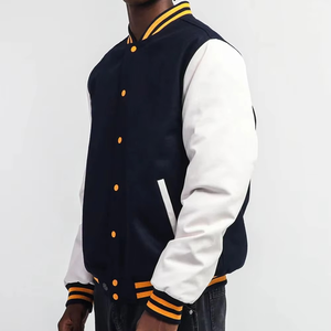 Veste d'hiver personnalisée pour homme, style bomber universitaire, respirante, coupe-vent, écologique, manches en cuir et polyester, coupe oversize sur le devant - Product Image 4