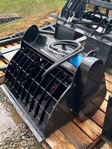 TMG-SCM61 Accessoire universel pour malaxeur à béton pour mini-chargeuse, distributeur latéral à trémie, sac de distribution, accessoires pour engins de construction - Product Image 4