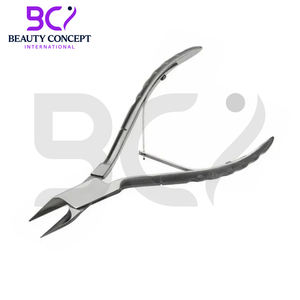 Juego de Herramientas Profesionales de Podología y Quiropodia de Acero Inoxidable Duradero: Cortaúñas, Tijeras, Pinzas y Lima de Uñas de Boca Ancha - Product Image 6