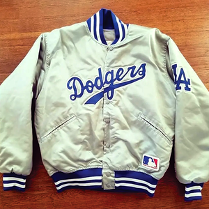 Chaqueta Bomber Satinada para Hombre, Estilo Universitario, Ropa Urbana Retro, Bordado Deportivo del Equipo Chicago Lakers, Inspirada en la Ciudad - Product Image 5