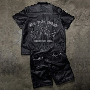 Camisa de cuero con corte ajustado a medida y diseño de Cuello clásico, perfecta para uso casual y formal. - Product Image 2