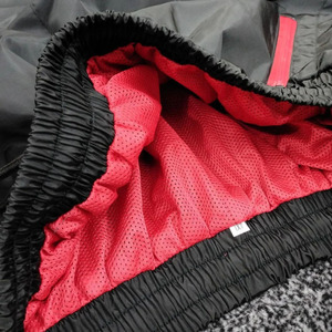 Chaqueta Cortavientos Impermeable Reflectante de Poliéster Personalizada para Hombre, Estilo Urbano con Colores Contrastantes - Product Image 6