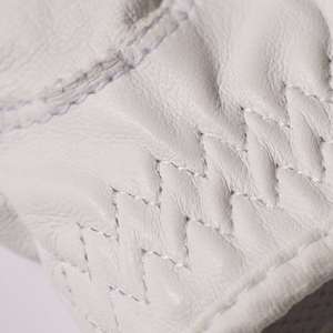 Gants de golf personnalisés en gros, gants de golf en cuir de cabretta de qualité supérieure, gants de golf en peau de mouton pour homme, main gauche ou droite - Product Image 4