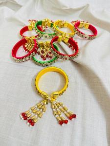 Achetez des cadeaux uniques et économiques pour la cérémonie du haldi, des bracelets en fil pour les invités, des cadeaux de mariage indiens, des cadeaux de haldi mehndi - Product Image 4