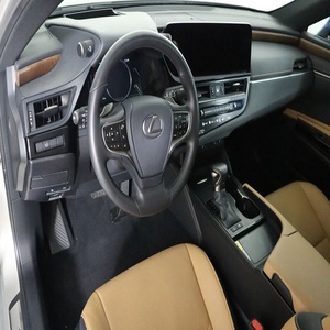 Alerte Offre Exceptionnelle! Superbe Lexus ES 350 V6 DOHC 24V 2024 à traction avant, automatique, avec toit ouvrant électrique, berline de luxe - Product Image 3