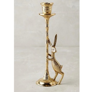 Nouvel arrivage Bougeoir conique de couleur or foncé pour décoration de table à manger et de mariage Bougeoirs en métal - Product Image 1