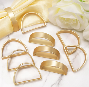 Inicio Artesanía Exportaciones al por mayor Acero inoxidable Best Seller Adorno de mesa Servilletero metálico Metal dorado - Product Image 1