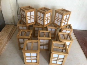 Suspension en bois minimaliste 99 données dorées moderne LED E27 Base parfaite pour l'éclairage de comptoir de bar de cuisine - Product Image 1