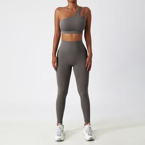 Conjunto de yoga para mujer al por mayor, ropa deportiva para gimnasio de calidad superior con diseño transpirable, nuevo y propio diseño - Product Image 3