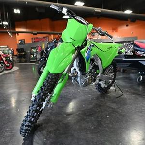 Nouvelle transmission 2025 Kawasakis KX250X 249cc à refroidissement par liquide, monocylindre 4 temps et 6 vitesses, prête à exporter, à un prix abordable - Product Image 6