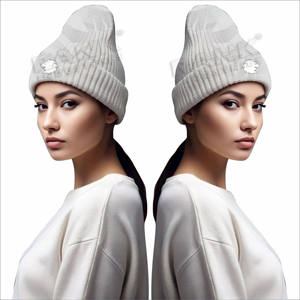 Bonnets pour femmes fabriqués au Pakistan, personnalisez votre propre design, bonnets jacquard pour femmes en vente en ligne - Product Image 3