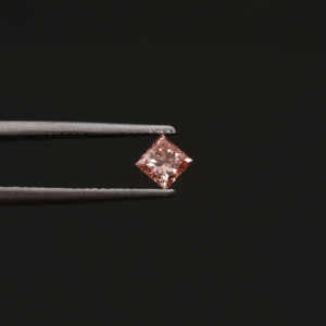 เพชรทรงพิงค์ปรินเซสคัท 2.00 กะรัต สีชมพูแฟนซี ผลิตในห้องปฏิบัติการ ได้รับการรับรองจาก IGI สำหรับทำเครื่องประดับ - Product Image 3
