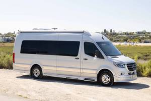 Mercedes-Benz Sprinter 3500XD Usada, Año 2019, Blanca, Faros LED, Aire Acondicionado Automático, Volante a la Izquierda - Product Image 3