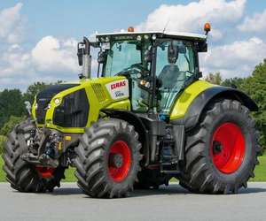 Tracteurs agricoles d'occasion Claas Xerion 3300 à prix d'usine à vendre - Product Image 3