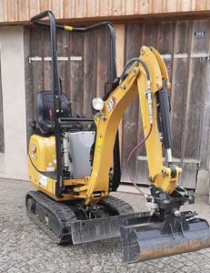 Miniexcavadora Cat 300.9D Usada en Buenas Condiciones, Flexible, con Sistema Hidráulico Estable, para Limpieza de Terrenos y Obras de Renovación Urbana - Product Image 4