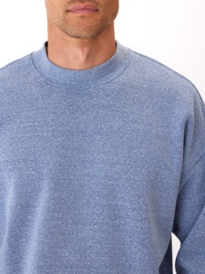 เสื้อสเวตเชิ้ตพรีเมียมสำหรับฤดูหนาว สไตล์สตรีทแวร์ผู้ชาย ทรงโอเวอร์ไซส์ ตกแต่งด้วยลายปักแบบกำหนดเอง ผ้าฝ้ายฟลีซหนานุ่ม ทรงหลวมไหล่ตก สวมใส่สบายๆ แบบลำลอง รับผลิตแบบ OEM - Product Image 2