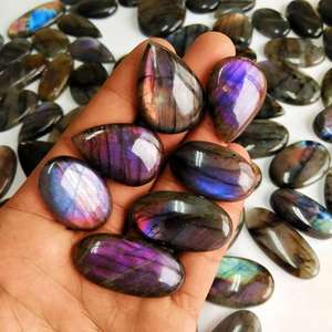 Labradorite multi-feu, cabochon naturel, effet de changement de couleur, différentes tailles (triangle/marquise/poire/ovale) - Product Image 2