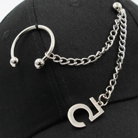 Vente en gros Chapeaux de sport unisexes Casquettes de baseball 6 panneaux Gorras avec chaîne en métal Hip Pop Punk Rock