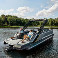 Nouveau bateau ponton essentiel avec un design de clôture unique pour les vacances en famille, la pêche, yacht sportif durable en fibre de verre, moteur de pêche