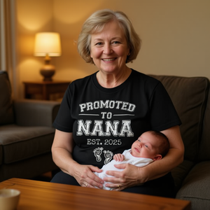 T-shirt « Future Grand-mère » 2025 pour célébrer ce moment spécial - Product Image 3