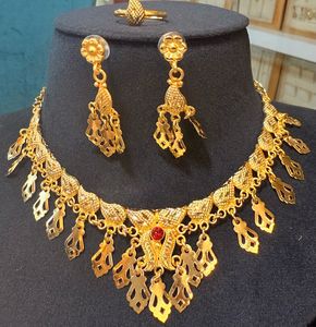 ชุดเครื่องประดับวินเทจสีทอง24K ดูไบชุดเครื่องประดับมุกคลาสสิกสร้อยคอครบรอบร้อยด้วยเพชรสร้อยคอต่างหูกำไลข้อมือของขวัญสุดเพอร์เฟกต์ - Product Image 3