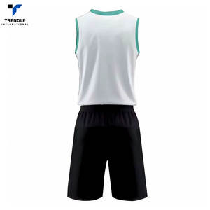 Ensemble d'uniformes de basketball respirants pour hommes fabriqués au Pakistan, couleurs personnalisées, 100 % polyester, sans manches, shorts et maillots, toutes saisons - Product Image 3