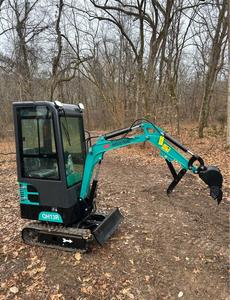 ENVÍO GRATUITO Mini Excavadora AGT QH13R Nueva con Certificación EPA y CE, Mini Excavadora de 1 Tonelada, Motor de Gasolina de 13 hp, Cabina Cerrada ROPS - Product Image 2