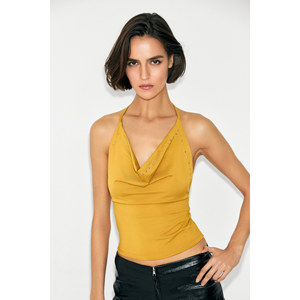 Blusa Halter con Hombros Descubiertos para Mujer, Marca GRIMELANGE, con Detalle de Pedrería en la Espalda y Ajuste Elástico - Product Image 6
