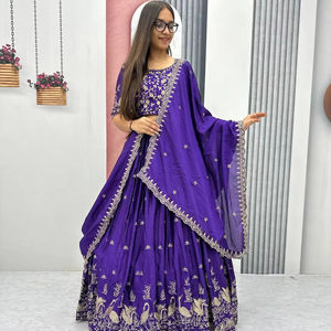 Lehengha choli de couleur violette le plus vendu en fil emberodary avec du tissu de chinon pour les festivals de mariage et les occasions de fêtes - Product Image 1