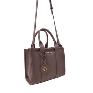 กระเป๋าถือมิงค์ CNT20040 รุ่น Floter Aker Monogram ลายละเอียด ทำจากหนังวัวลายเม็ด - Product Image 2