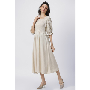 Nouveaux vêtements en vrac Robe pour dames bon marché Robe pour femmes ODM OEM avec manches en crochet à la fabrication en gros - Product Image 5