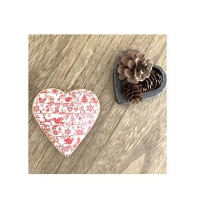 Ornements suspendus en forme de cœur en métal coloré avec finition personnalisée, idéal pour une utilisation intérieure, décoration parfaite pour la maison et noël - Product Image 1