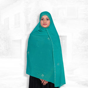 Hiyab de Chifón Transparente con Detalles Minimalistas de Pedrería, Acabado Suave y Brillante, Ideal para Invierno, Transpirable y Agradable al Tacto para un Estilo Modesto y Refinado - Product Image 1