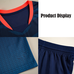 ชุดฟุตบอล ชุดกีฬา แห้งเร็ว ผ้าโพลีเอสเตอร์ 100% เสื้อเจอร์ซีย์และกางเกงขาสั้น ขายส่ง รับผลิตตามแบบ OEM ชุดกีฬาสำหรับสโมสร - Product Image 3