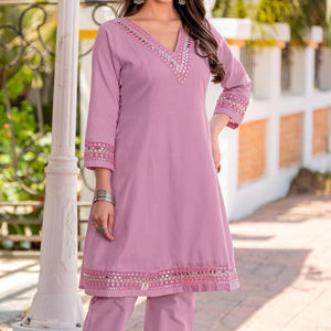 Hermoso Salwar Kameez Dobby de Diseño Elegante, Ligero, de Chinnon, de Secado Rápido, para Todas las Temporadas, Corte Regular, para Oficina, Fiestas, Estilo Indio - Product Image 1
