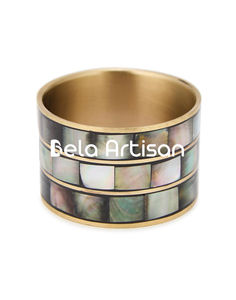 Anneau de serviette en laiton fait main avec poignée en nacre, support décoratif en métal pour serviettes de table de mariage, vente en gros à prix abordable - Product Image 3