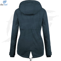 Nouvelle veste d'hiver longue en laine matelassée style streetwear pour femme, avec capuche en fausse fourrure, épaisse, chaude et légère, 90% duvet de canard blanc enduit