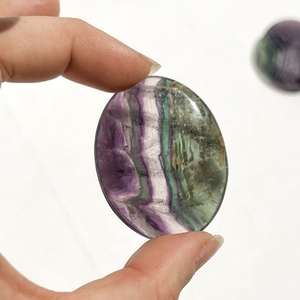 Piedras de preocupación de fluorita arcoíris Natural a granel, cristales curativos pulidos, amor para meditación Reiki y alivio de la ansiedad - Product Image 4