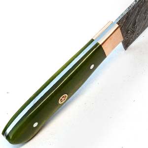 Ensemble de couteaux de chef professionnel personnalisable écologique de haute qualité en acier damas avec poignée en résine comprenant une gaine - Product Image 4