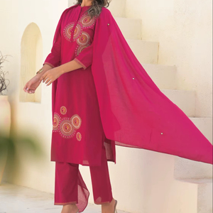 Hermoso conjunto Kurti de algodón Premium con trabajo manual perfecto para todo tipo de eventos - Product Image 1