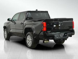 Toyota Tacoma SR5 Double Cab 4WD 2024 - Product Image 5