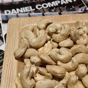 Nueces de Anacardo Frescas de Camboya de Primera Calidad, Grado WW180, con Certificación Orgánica USDA/UE para Procesamiento de Alimentos - Product Image 3