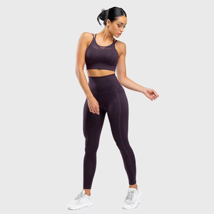 Ensemble de vêtements de sport pour femmes, deux pièces, sans couture, respirant, avec logo sur le devant, comprenant un legging et un soutien-gorge - Product Image 1