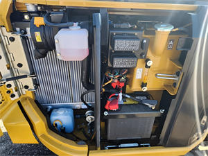 Prix le plus bas 2022 Caterpillar 303.5CR pelle sur chenilles d'occasion de haute qualité utilisée pelle de terrassement hydraulique sur chenilles - Product Image 3